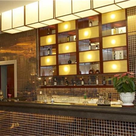Royal Century Hotel Шэньчжэнь Экстерьер фото