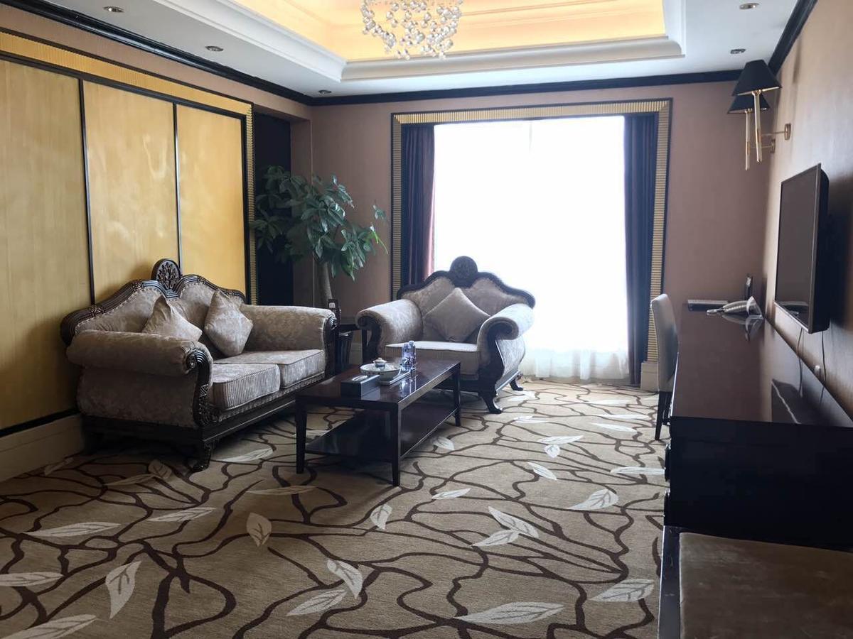 Royal Century Hotel Шэньчжэнь Экстерьер фото